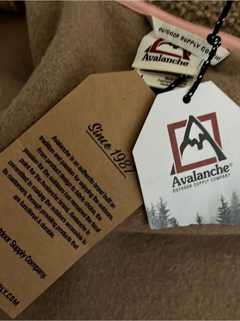NWT $98 avalanche button down jacket XL - Picture 4 of 4